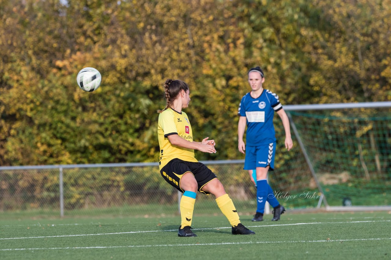 Bild 111 - F SSC Hagen Ahrensburg - SV Frisia 03 Risum-Lindholm : Ergebnis: 2:0